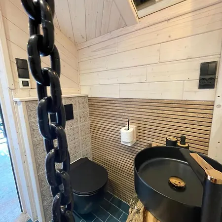 Viking Shelter Zakopane With Jacuzzi Apartment Exterior photo