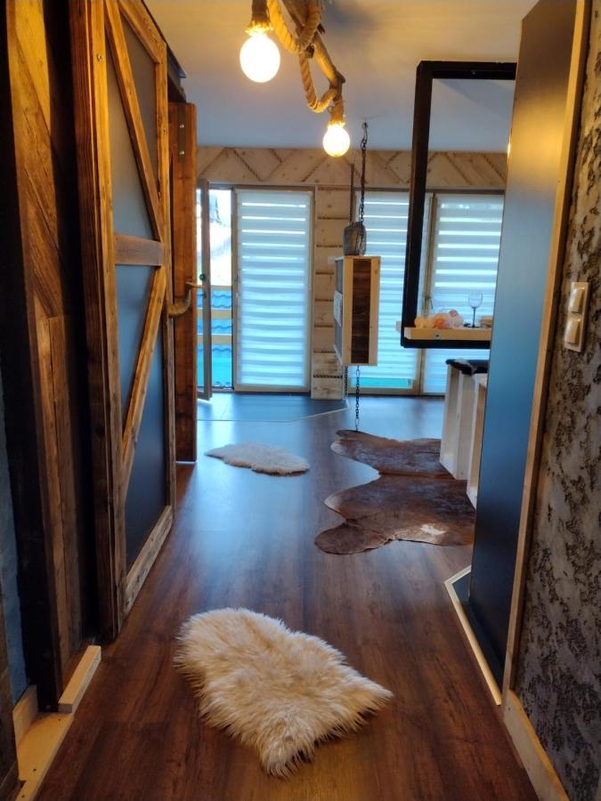 Viking Shelter With Jacuzzi *