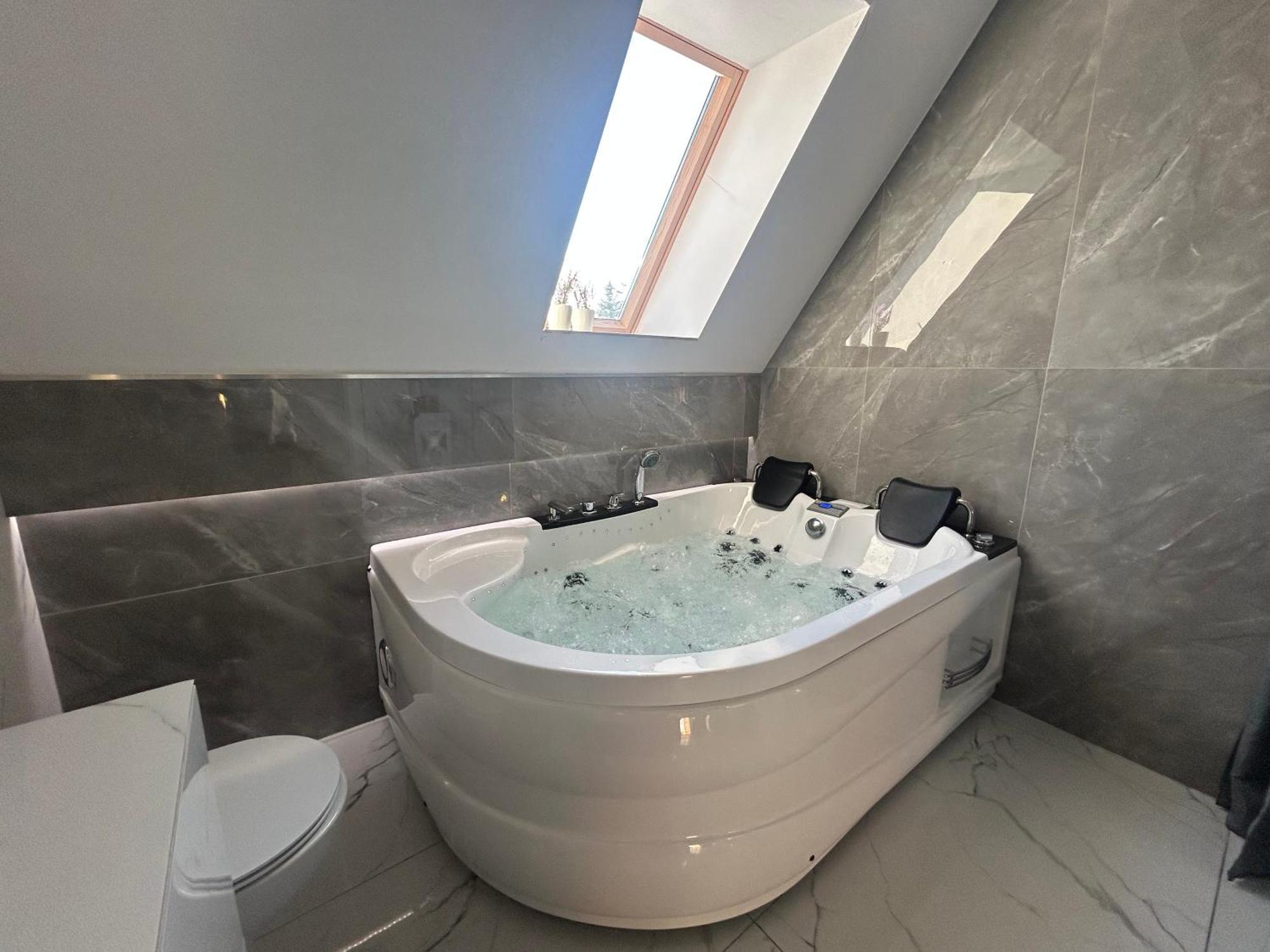 Viking Shelter With Jacuzzi Apartment Zakopane